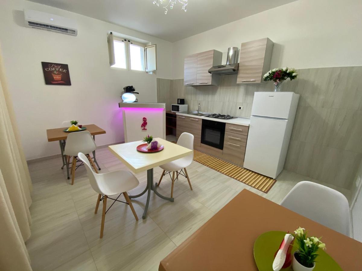 B&B Enjoy Happyness Pompei Bagian luar foto