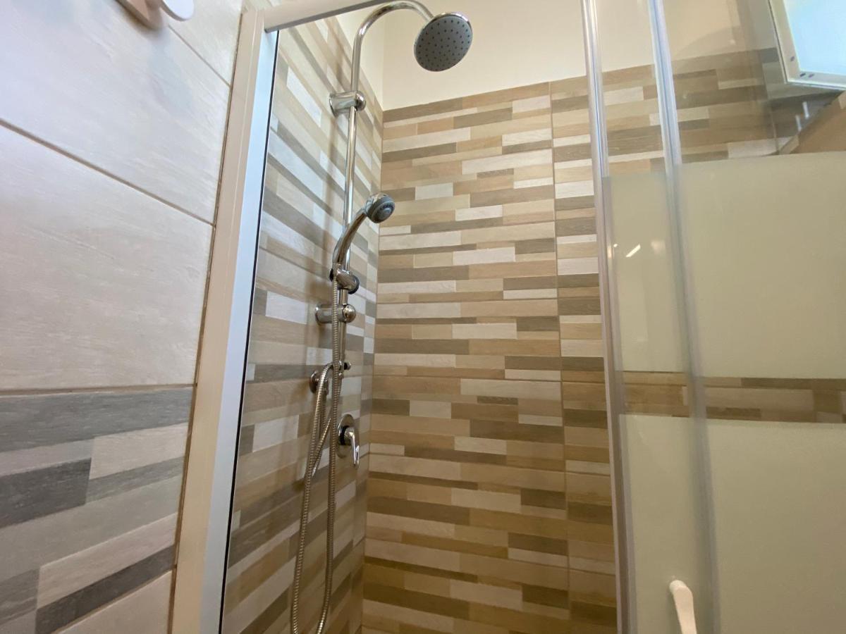B&B Enjoy Happyness Pompei Bagian luar foto
