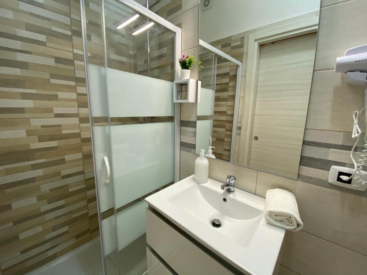 B&B Enjoy Happyness Pompei Bagian luar foto