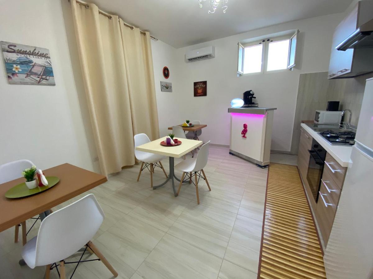 B&B Enjoy Happyness Pompei Bagian luar foto