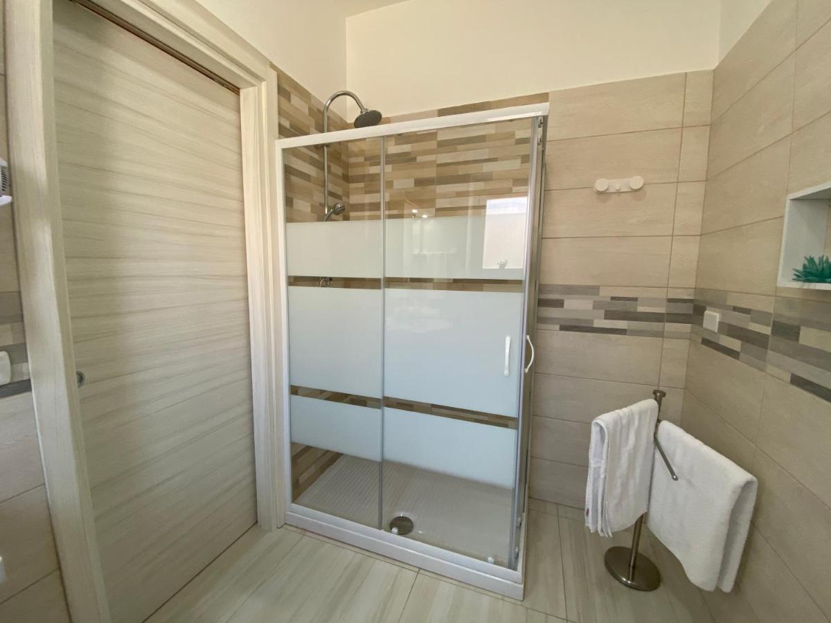 B&B Enjoy Happyness Pompei Bagian luar foto