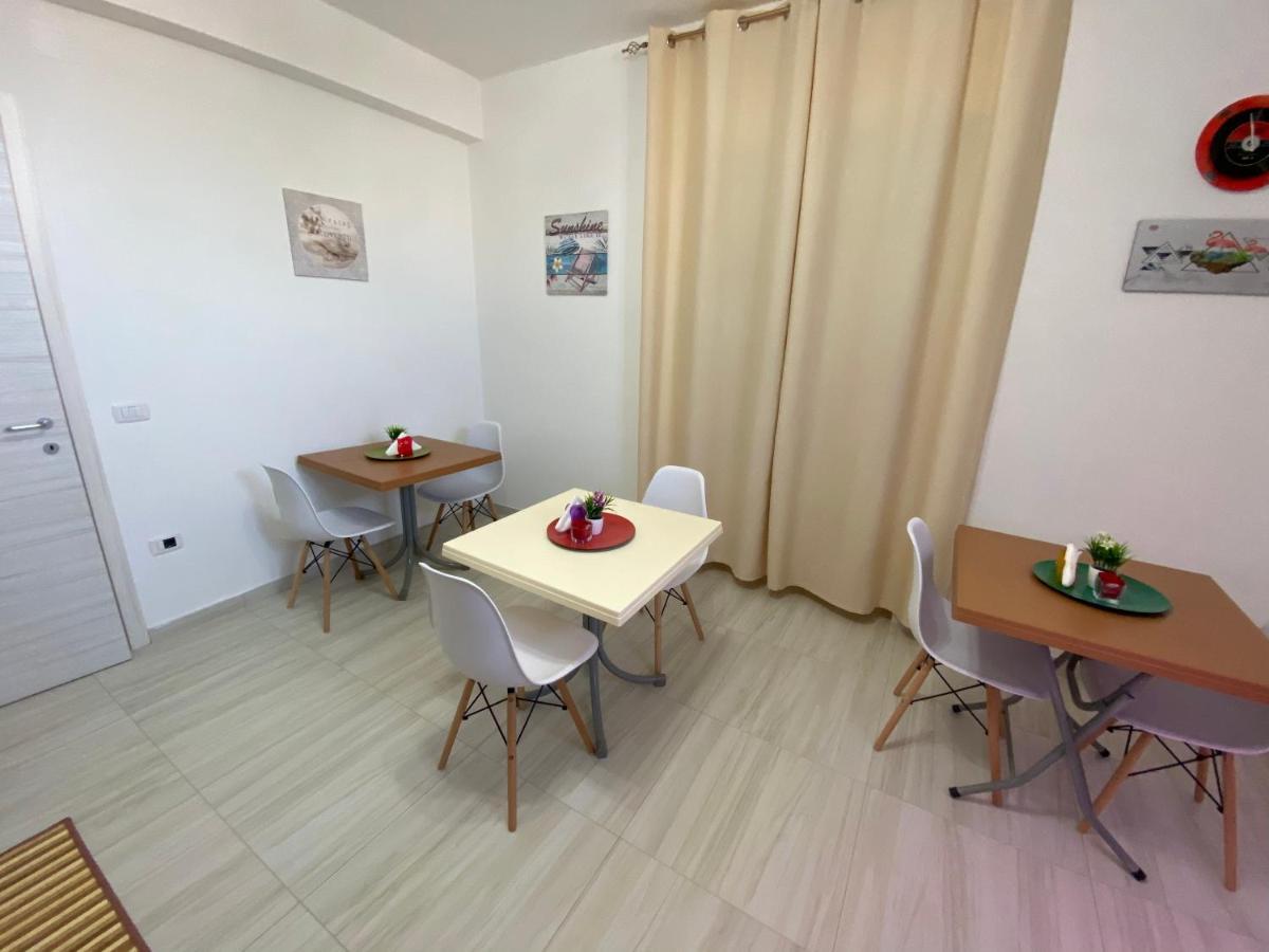 B&B Enjoy Happyness Pompei Bagian luar foto