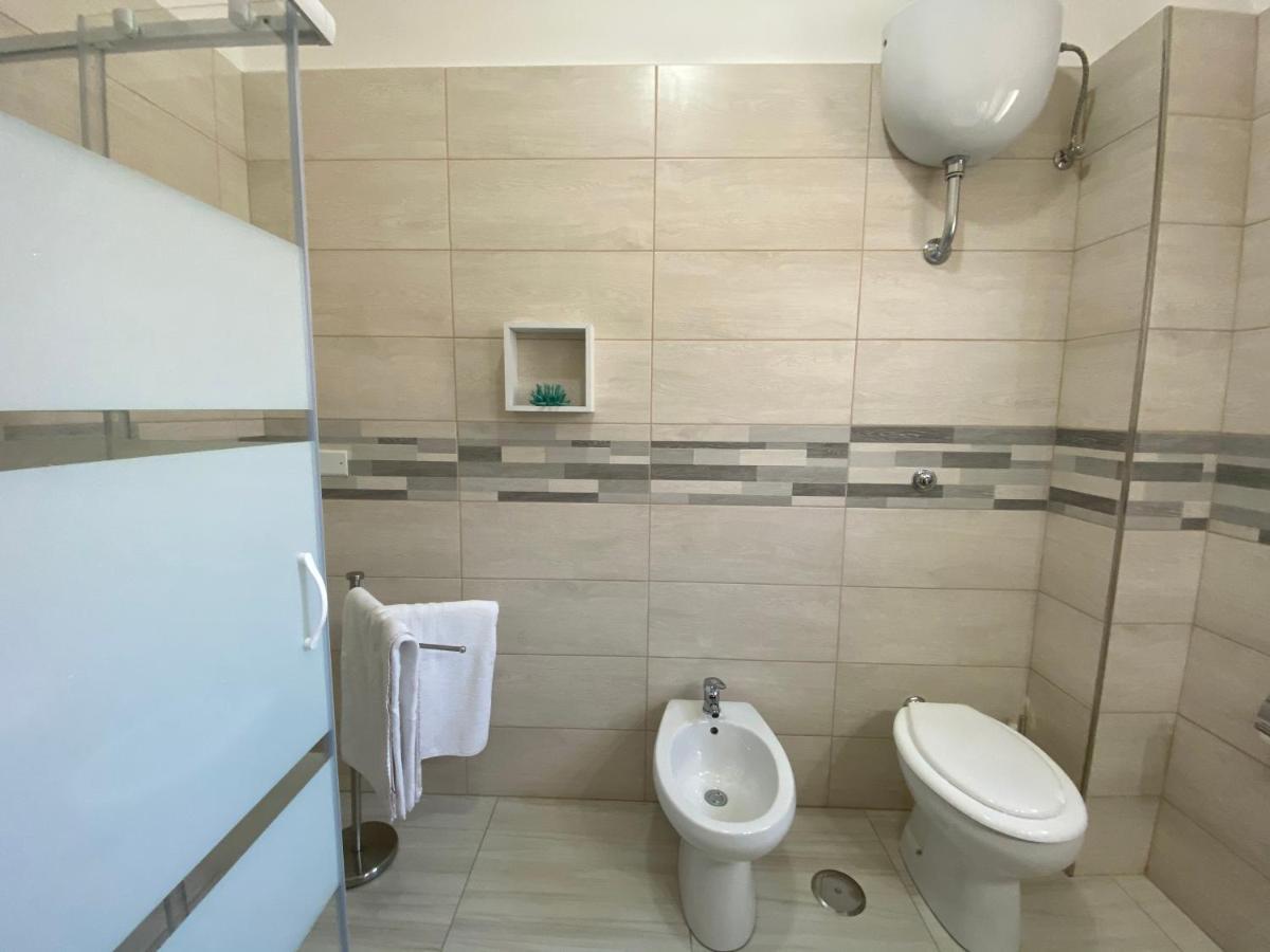 B&B Enjoy Happyness Pompei Bagian luar foto