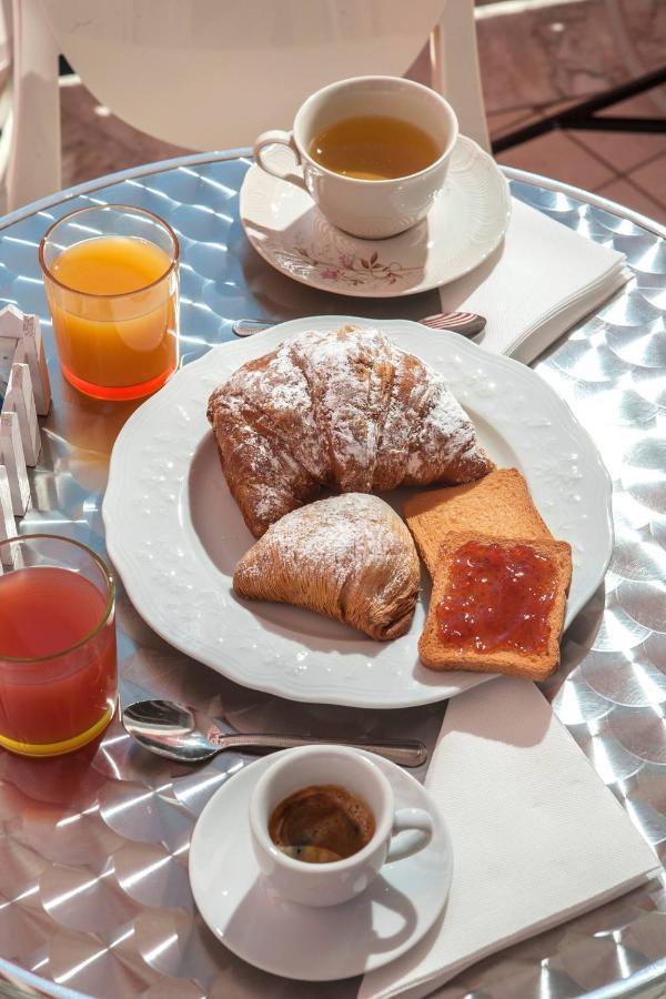 B&B Enjoy Happyness Pompei Bagian luar foto