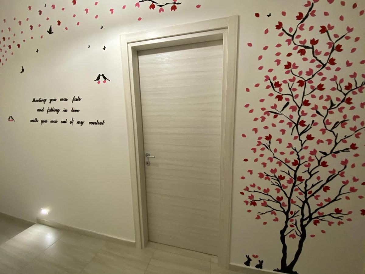 B&B Enjoy Happyness Pompei Bagian luar foto